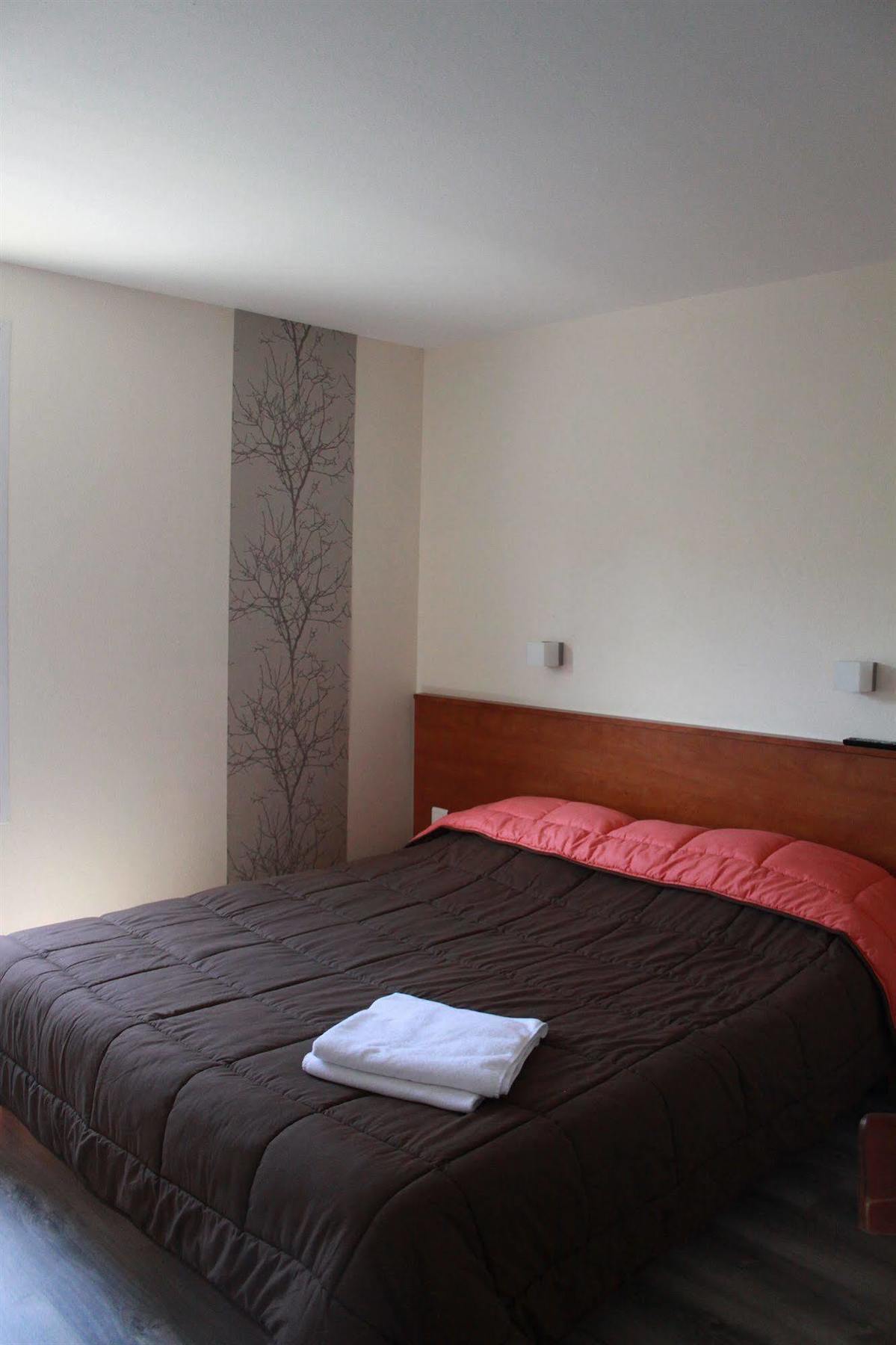 Fasthotel Nimes Кэсарг Экстерьер фото