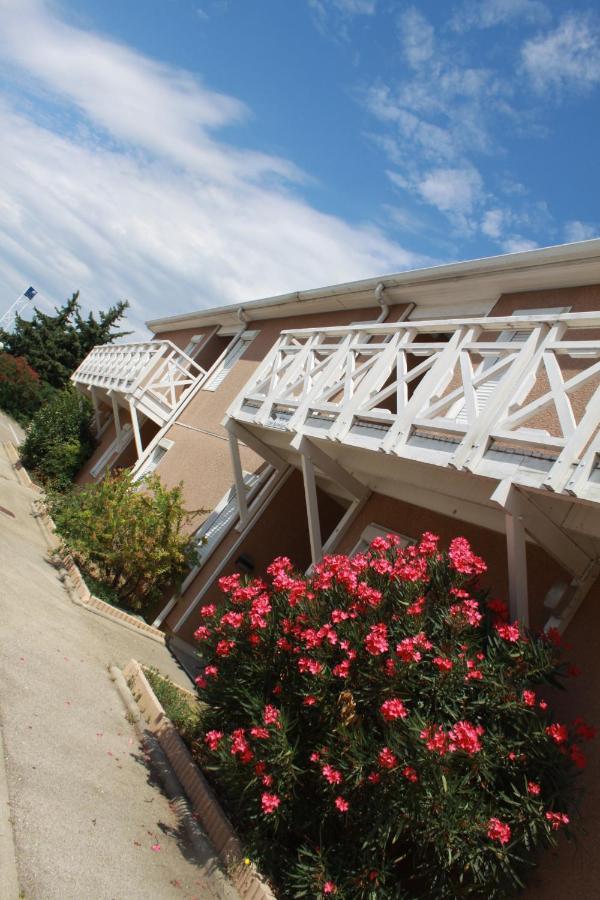 Fasthotel Nimes Кэсарг Экстерьер фото